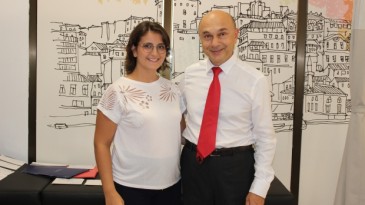 Çocuğunu kucağına almak için gün sayıyor