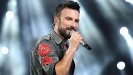 Tarkan’dan hayranlarını üzecek haber! Ekim ayında…