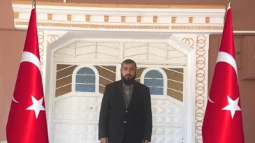 Mahzun Cuma, Kâbe garip…