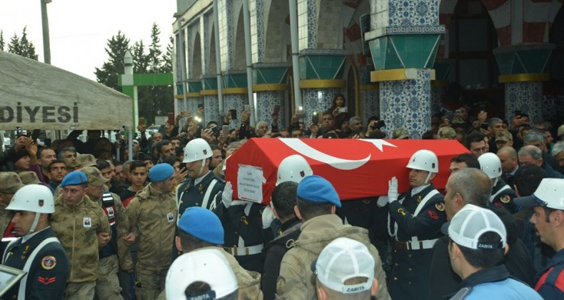 KIRIKHAN KAHRAMAN ŞEHİDİMİZİ TEKBİRLER VE DUALARLA EBEDİYETE UĞURLADI