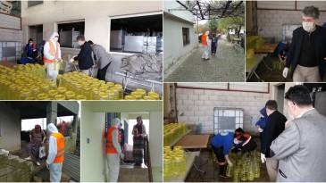 BAŞKAN YAVUZ  EVLERE HİJYEN MALZEMESİ DAĞITIMI YAPTI