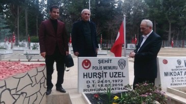 ÖZGÜRLÜĞE FEDA CANLAR, EZEL TEPEDE OKÇULAR; YETİM KALSA DA ÇOCUKLAR