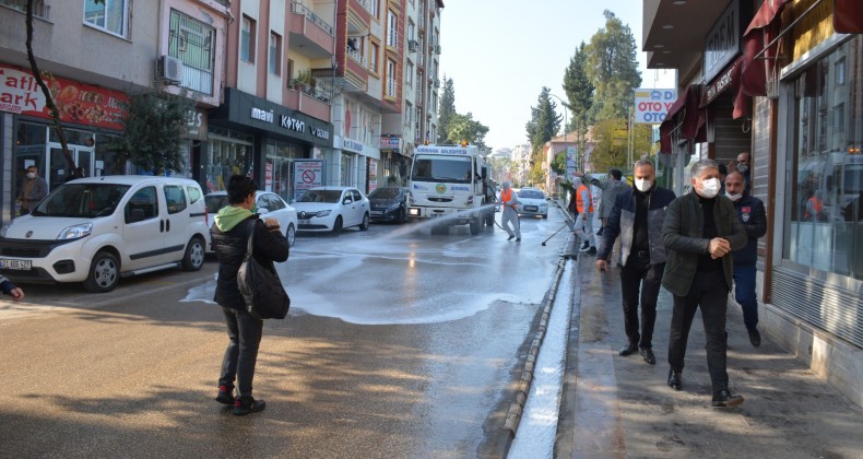 BAŞKAN YAVUZ KORONAVİRÜS TEDBİRLERİ KAPSAMINDA HAFTA SONU EKSTRA MESAİ YAPTI