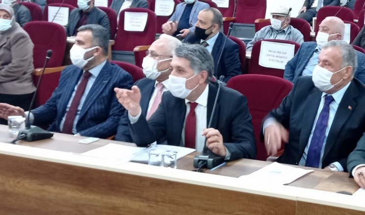 BAŞKAN YAVUZ HATSU’NUN SOSYAL ADALET AYIBINI BÜYÜKŞEHİR MECLİSİNDE VİCDANLARA SESLENDİ