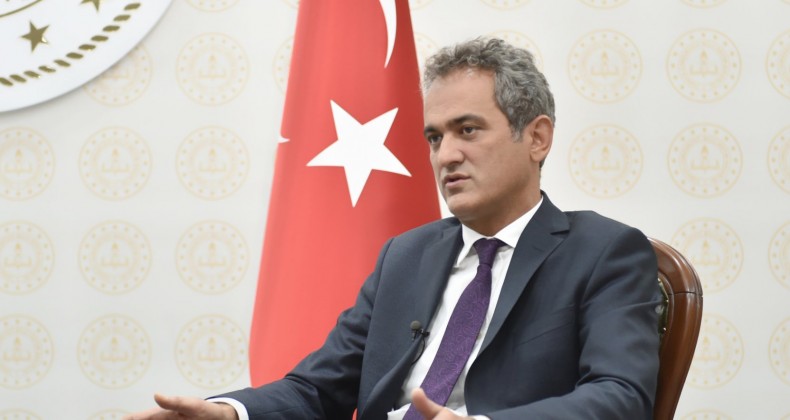 BAKAN ÖZER, OKULLARDA YÜZ YÜZE EĞİTİM HAZIRLIKLARININ DETAYLARINI AÇIKLADI