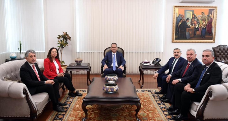 KIRIKHAN’A FEN LİSESİ AÇILIYOR