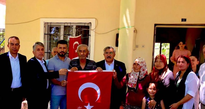 Yayman, Bayramda Şehit Ailelerini Unutmadı