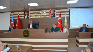 KIRIKHAN BELEDİYE MECLİSİ OLAĞAN TOPLANTISINA BAŞKAN YAVUZ’UN MÜJDELERİ DAMGA VURDU