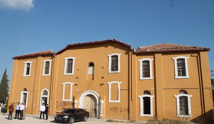SARI OKUL RESTORASYONU BAŞLADI