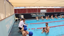 REYHANLI’DA YÜZME BİLMEYEN KALMIYOR