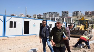 Kırıkhan’da depremin yaraları sarılmaya devam ediyor