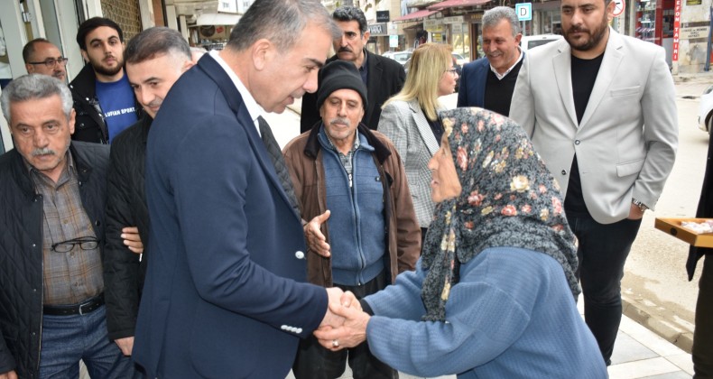 ÖMER ERDAL ÇELİK KANATLI CADDESİ’NDE GÖNÜLLERİ FETHETTİ