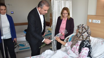 ÖMER ERDAL ÇELİK HASTALARIN HAYIR DUASINI ALDI