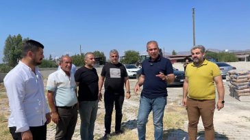 KIRIKHAN’DA HİZMET HER YERDE: ÇALIŞMALARI GEZMEYE GÜN YETMİYOR
