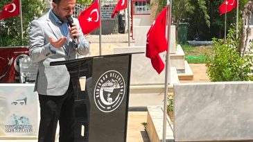 Aynı Ezanın, Aynı Bayrağın Gölgesinde