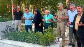 Kırıkhan Kaymakamı Cankatar’dan Şehit Bilge Kıldı’nın Kabrine Anlamlı Ziyaret