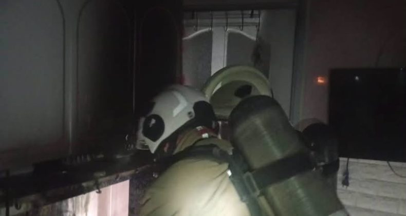 Antakya’da Mesken Yangını Hızlı Müdahaleyle Söndürüldü