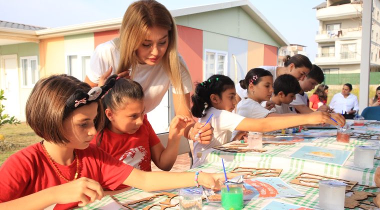 ÖĞRENCİLER, CUMHURİYET BAYRAMI’NI HBB İLE KUTLADI