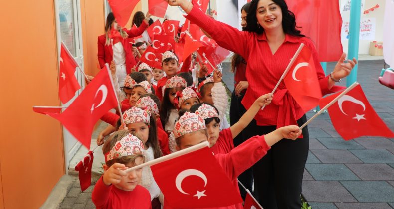 HBB KREŞLERİNDE CUMHURİYET BAYRAMI COŞKUYLA KUTLANDI