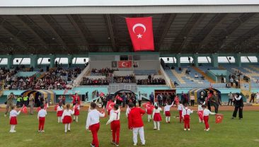 KIRIKHAN İLÇE STADYUMU’NDA 29 EKİM COŞKUSU!