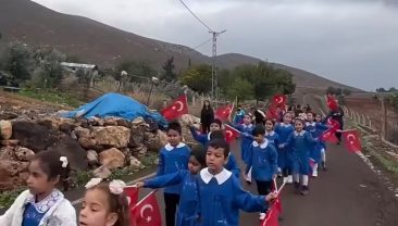 Kırıkhan’da Coşkulu Kutlama: İncirli Köyü İlkokulu Öğrencilerinden Renkli Görüntüler