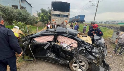 Dörtyol’da Kaza: İki Vatandaş İtfaiyenin Müdahalesiyle Kurtarıldı
